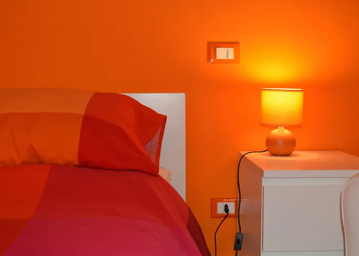 A Casa Di Giallo Bed & Breakfast 4*